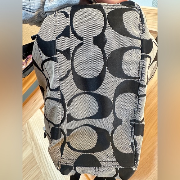 Coach Kyra Daisy Signature C Backpack - Picture 4 of 13